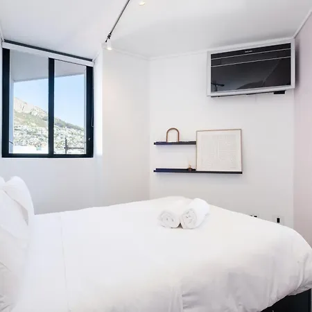 Flamingo 809 - Top Floor Sea Point Unit With Daily Housekeeping Cape Town Exterior photo