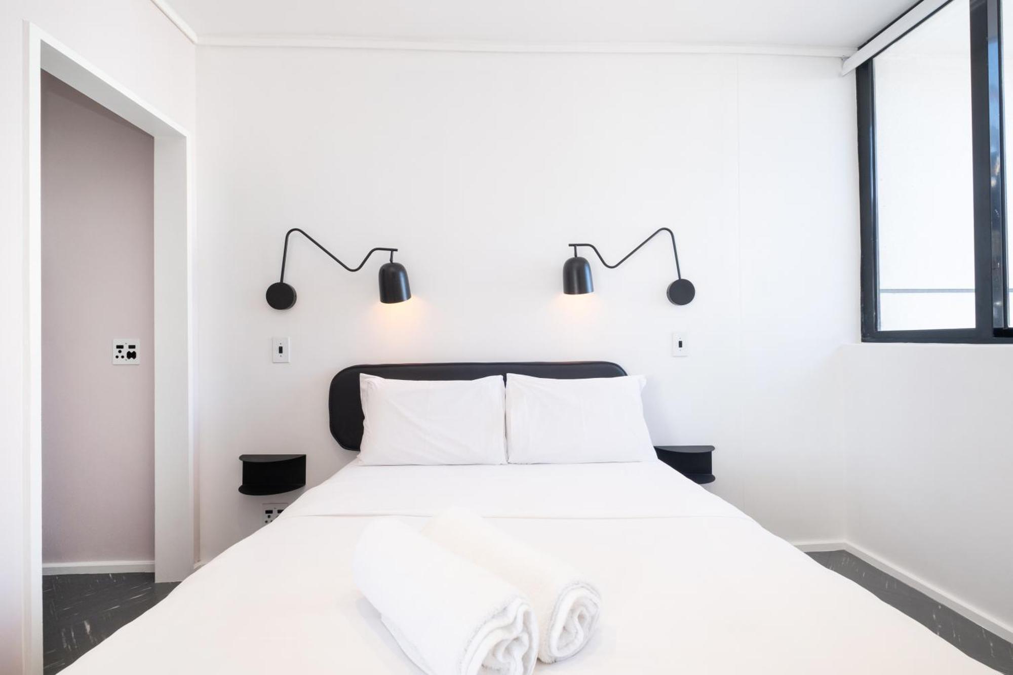 Flamingo 809 - Top Floor Sea Point Unit With Daily Housekeeping Apartment Cape Town
