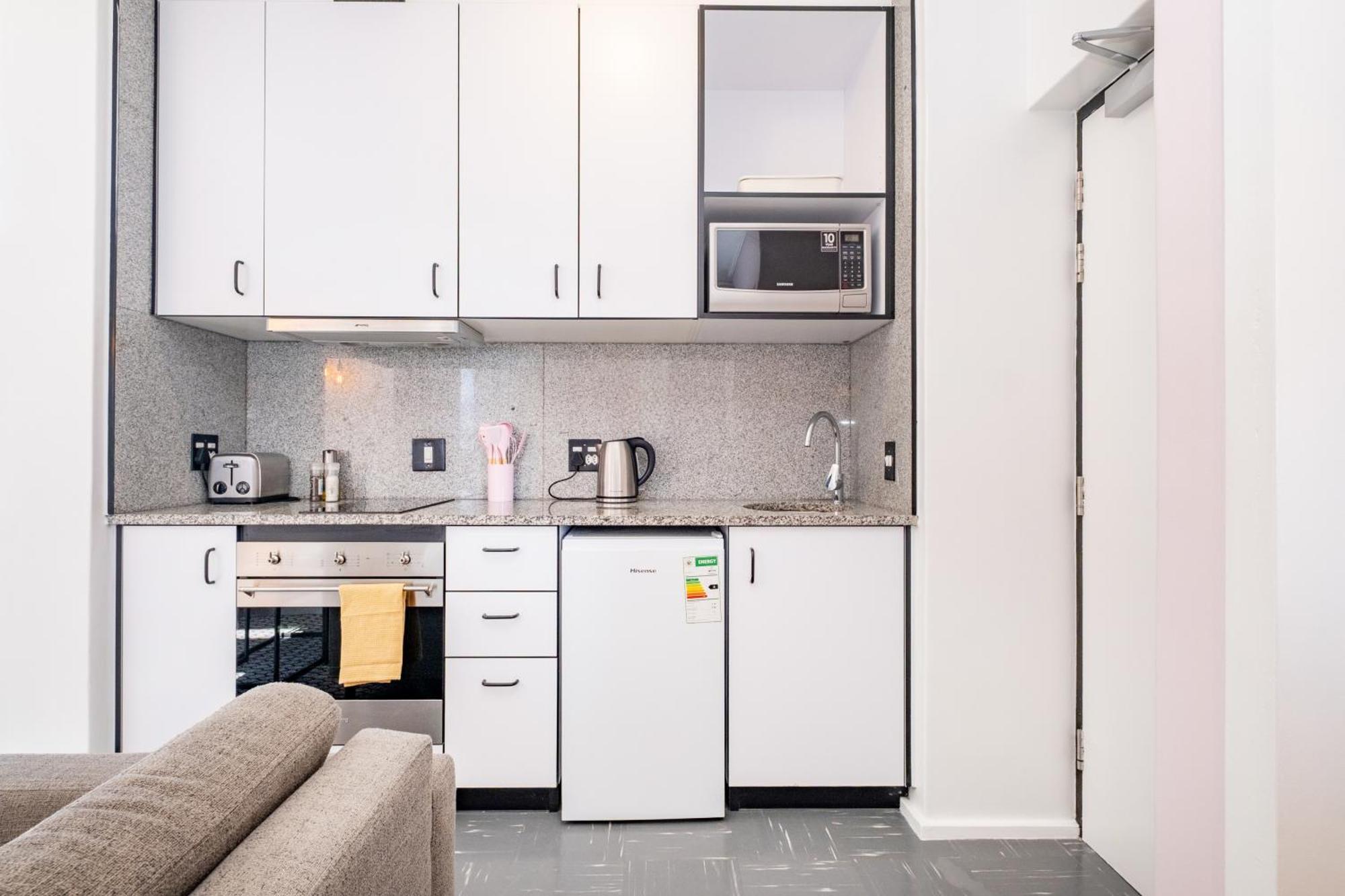 Apartment Flamingo 809 - Top Floor Sea Point Unit With Daily Housekeeping